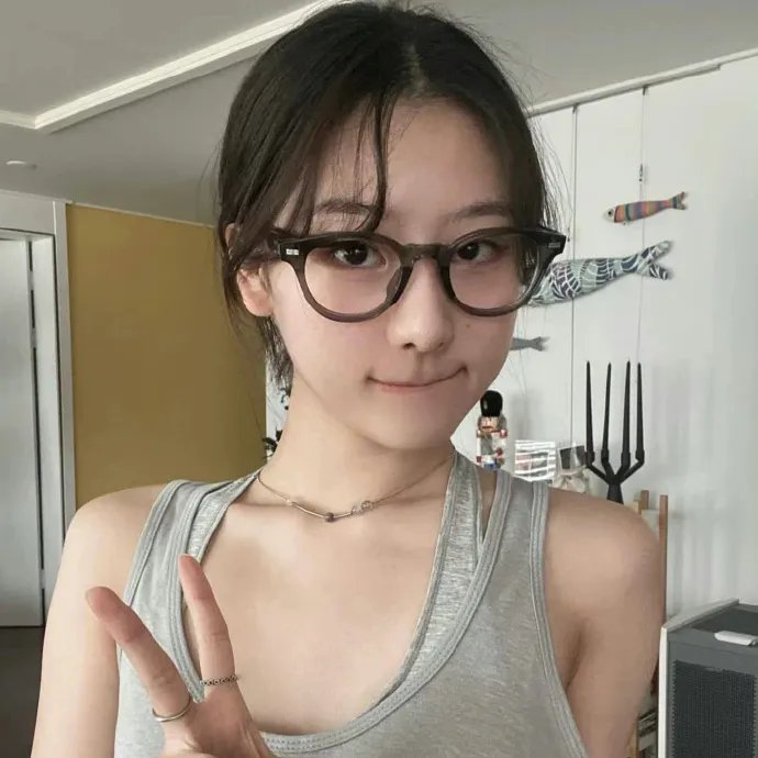 裸男孩